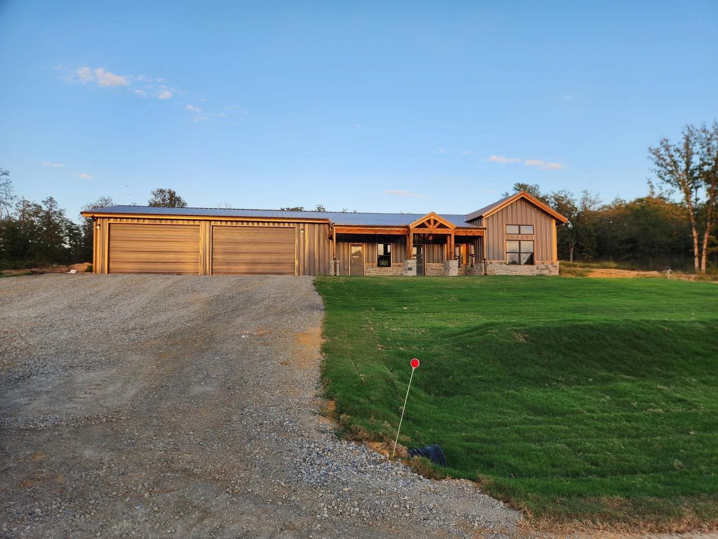Country living with shop space